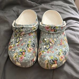 LIMITED EDITION Vera Bradley Crocs